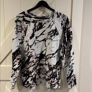 Zella Abstract Pattern Long Sleeve Top
